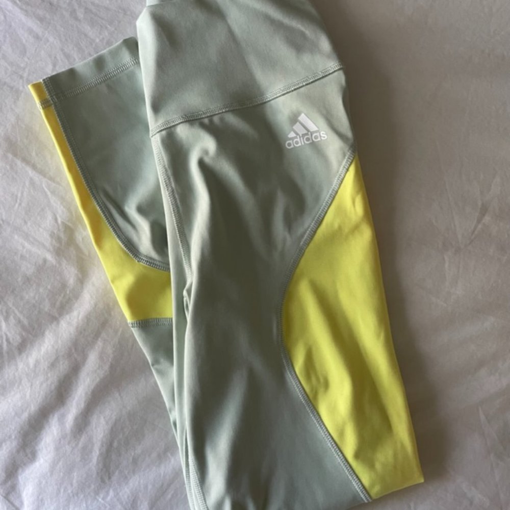 Women's Adidas Training Essentials Colorblock 7/8… - image 1